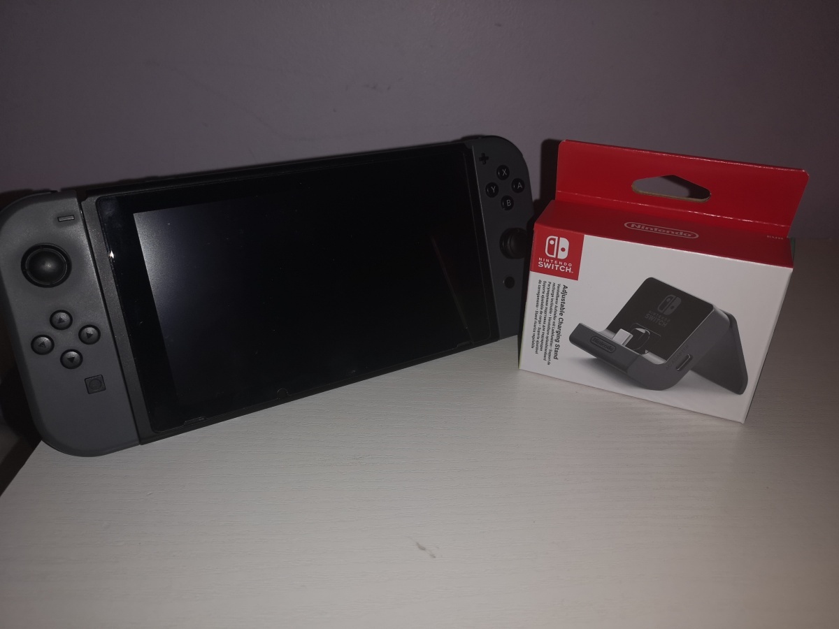 adjustable charging stand for nintendo switch